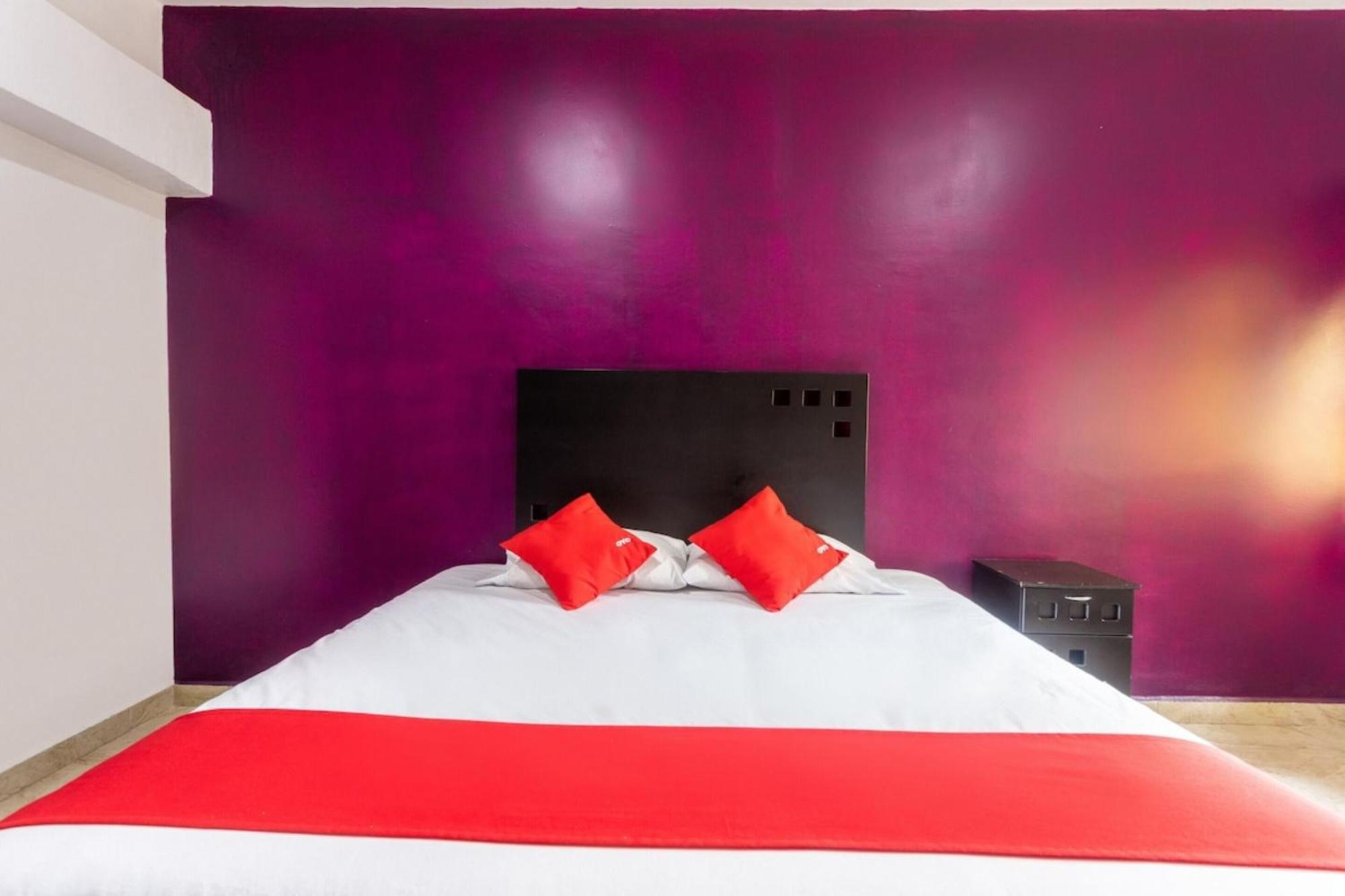 Oyo Hotel Emperadores Inn, 阿特利斯科 外观 照片