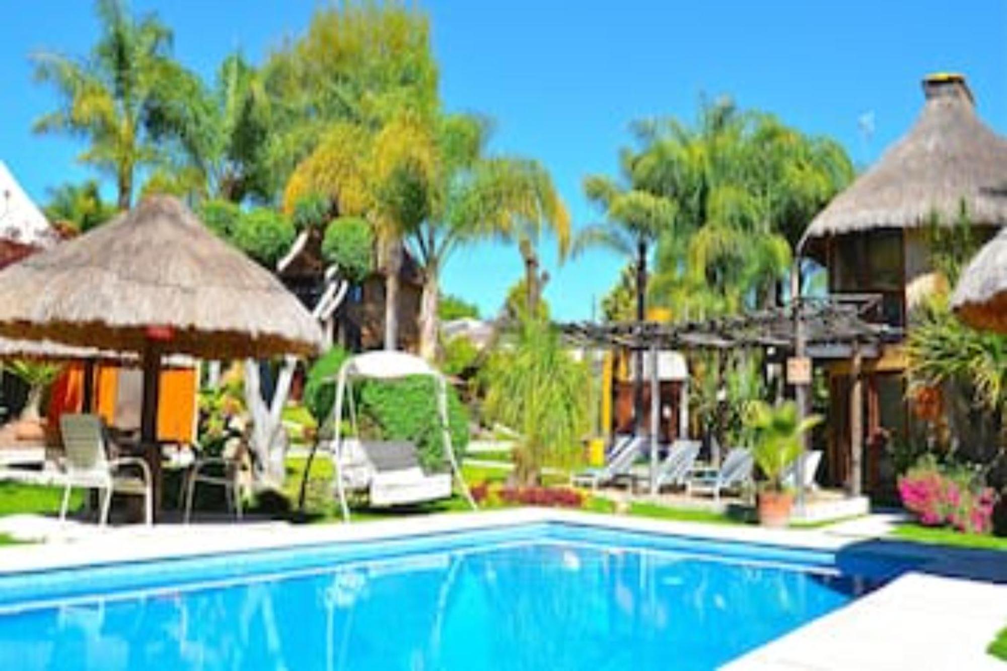 Oyo Hotel Emperadores Inn, 阿特利斯科 外观 照片